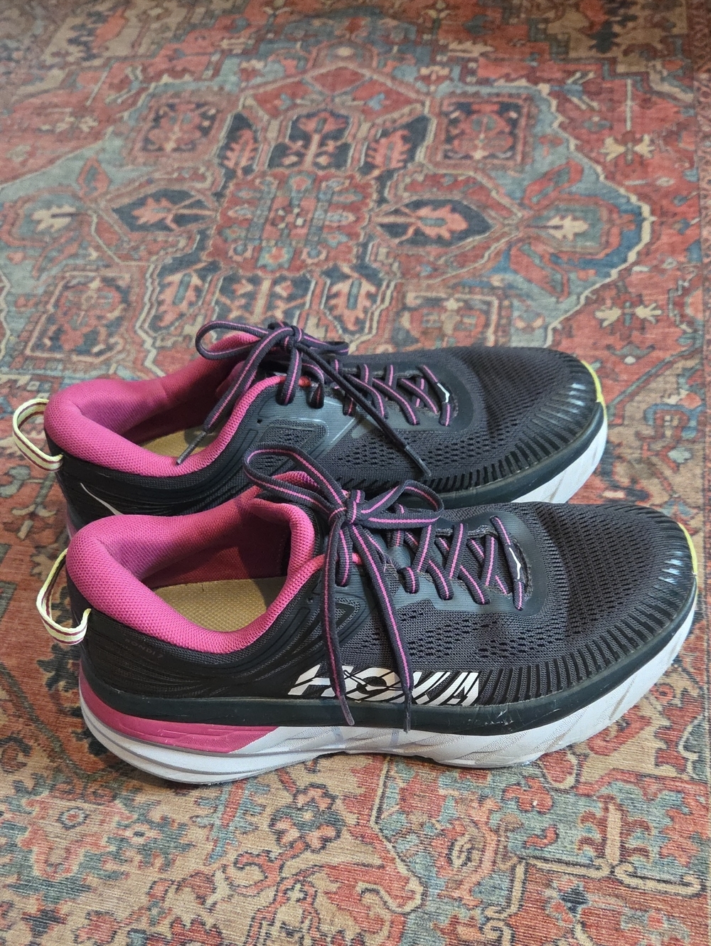 Hoka Bondi 7 Sneakers. Size 9.5